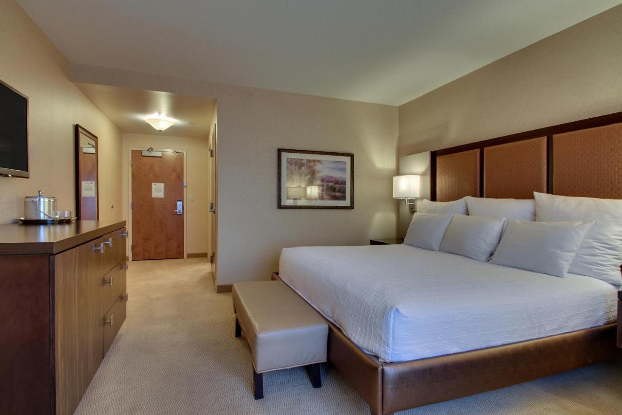 The Inn At Charles Town / Hollywood Casino Extérieur photo